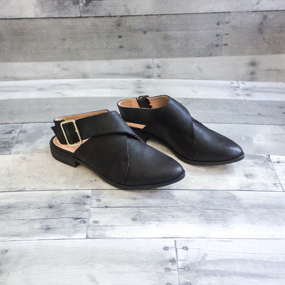 ‘Elle’ Ankle Booties - Picture 2 of 5